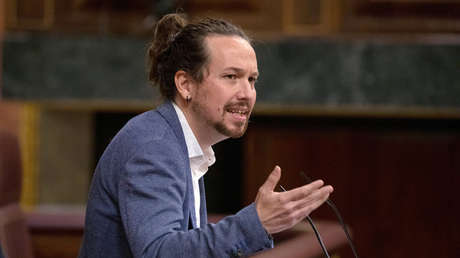 España: Pablo Iglesias anuncia que presentará una querella contra el secretario general del PP por 'comprar' diputados