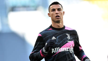 Cristiano Ronaldo se convierte en el primer futbolista del mundo en recibir un galardón en tokens virtuales