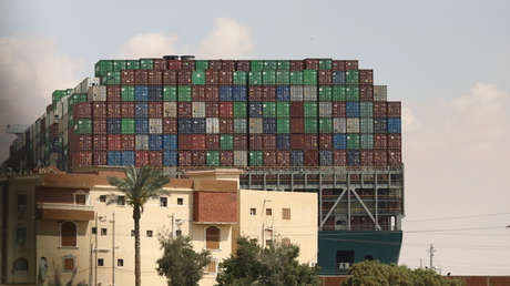 Un modo fácil para saber si el carguero en el canal de Suez sigue atrapado o ya fue liberado
