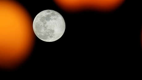 Rusia explorará si existe agua en el polo sur de la Luna