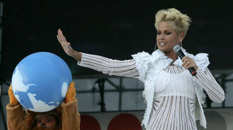 La actriz brasileña Xuxa sugiere que los presos deben probar remedios y vacunas para que "al menos sirvan para algo antes de morir"