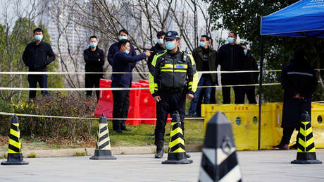 "Un huésped intermedio" antes que "incidente de laboratorio": La OMS presenta sus hallazgos sobre los orígenes del covid-19