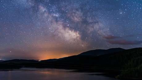 Científicos determinan cuál es el "lugar más seguro" para vivir en la Vía Láctea