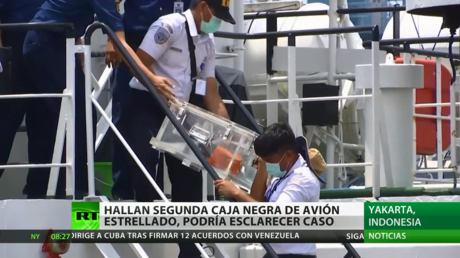 Hallan en Indonesia la segunda caja negra del avión estrellado de Sriwijaya Air (y podría esclarecer el caso)