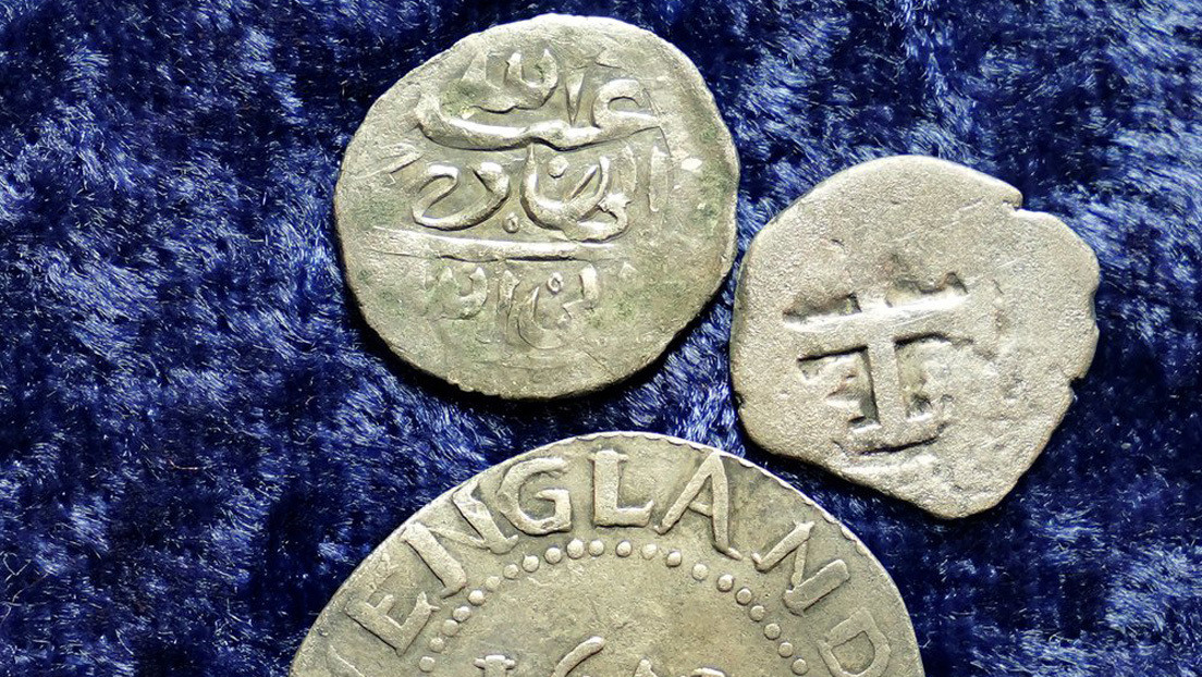 Antiguas monedas árabes encontradas en una granja de Estados Unidos ayudan a resolver el misterio de un pirata asesino del siglo XVII