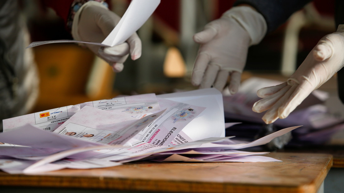 Por qué el voto nulo es otro gran protagonista en las elecciones de Ecuador