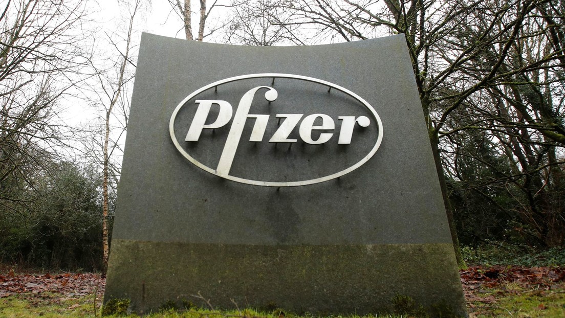 Las personas que reciban la vacuna  de Pfizer contra el covid-19 "probablemente" necesitarán una tercera dosis en un año