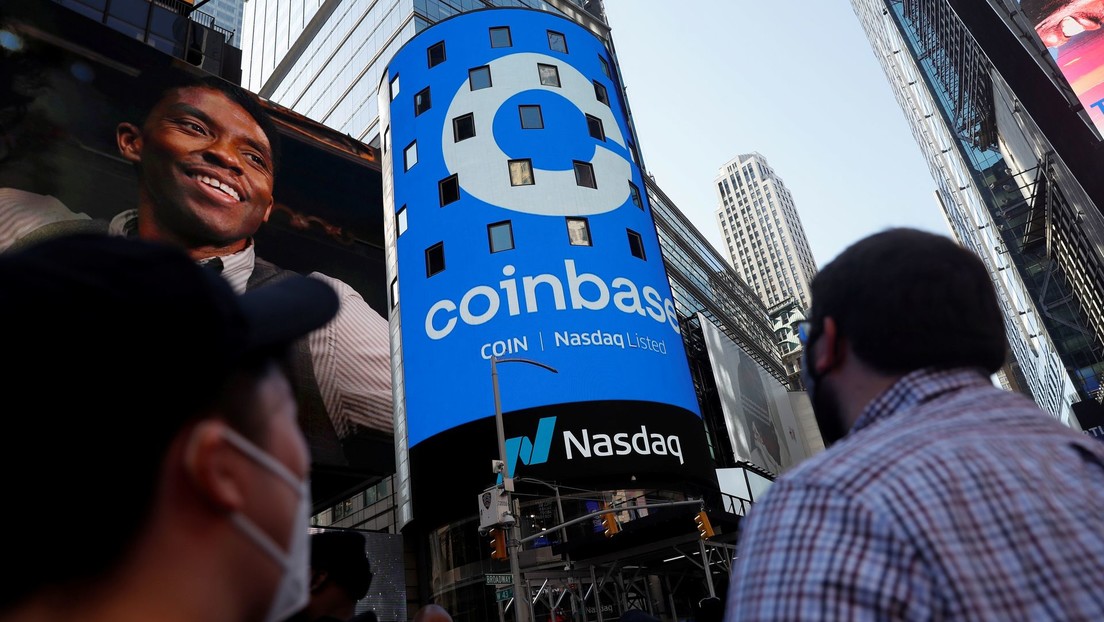 El director ejecutivo de Coinbase vendió 291,8 millones de dólares en acciones el día de su debut en el Nasdaq