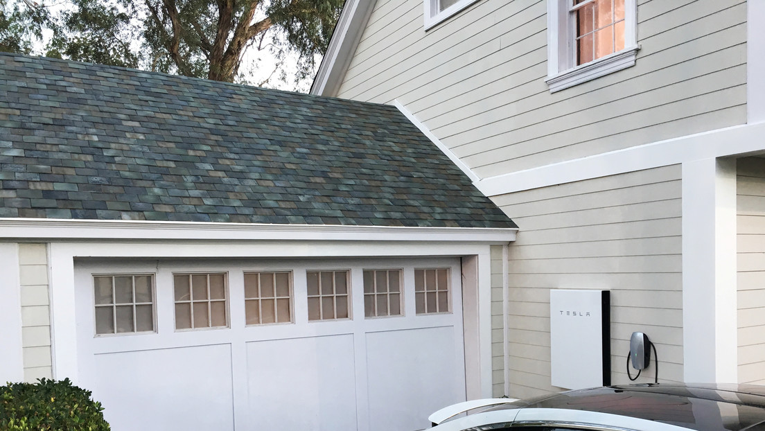 Elon Musk afirma que Tesla cometió "errores significativos" en su proyecto de techos solares