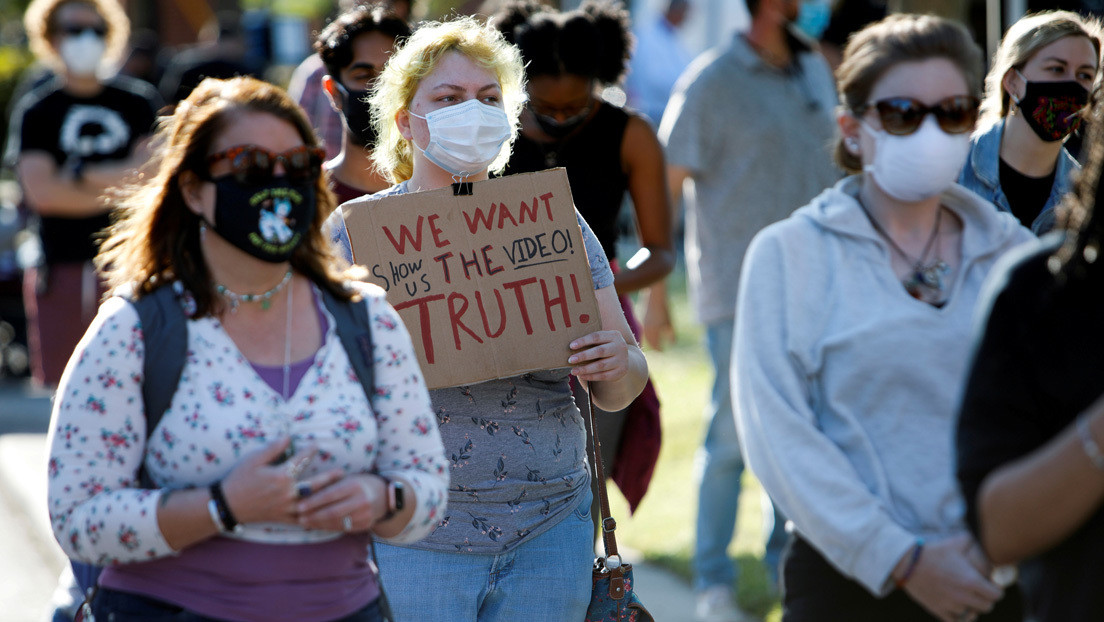 Abogados denuncian que Andrew Brown fue asesinado de un disparo en la nuca cuando huía de la Policía