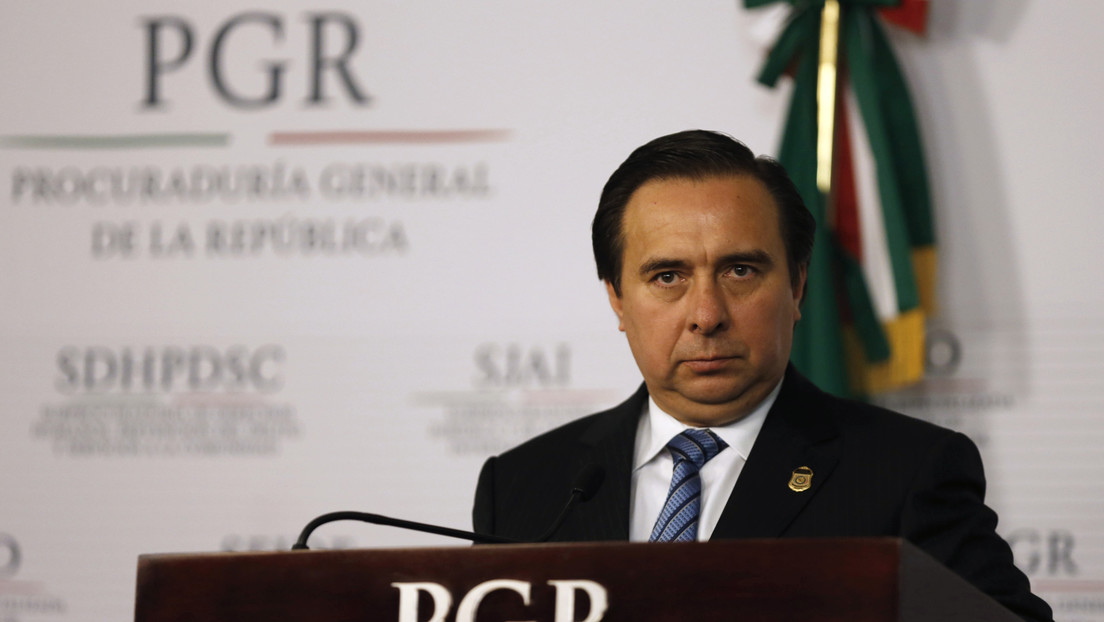 Un juez mexicano emite una nueva orden de captura contra Tomás Zerón, el exfuncionario prófugo que está involucrado en el caso Ayotzinapa