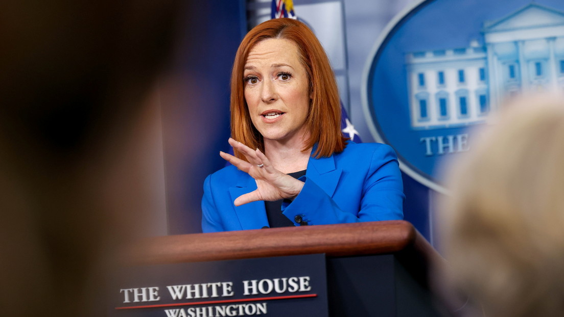 "Tal vez sea el fantasma de Lincoln": Psaki bromea en medio una rueda de prensa tras producirse chirriantes sonidos en la Casa Blanca (VIDEO)