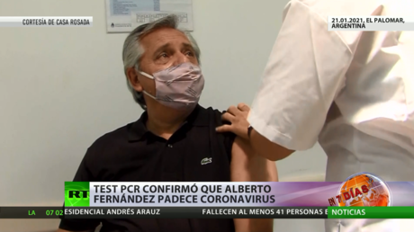 Experto: Una persona vacunada puede contagiarse por covid-19, pero "con síntomas muy leves"