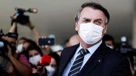 Bolsonaro reestructura su Gobierno con siete nuevos ministros y la vista puesta en las presidenciales de 2022 (y el 'regreso' de Lula)