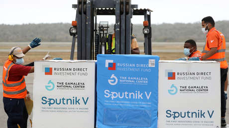 Lavrov asegura que Rusia y China no libran "guerras de vacunas" y no las utilizan como instrumentos geopolíticos