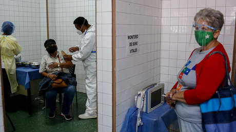 Cómo fue la compleja operación que hizo Venezuela para tener acceso al mecanismo Covax