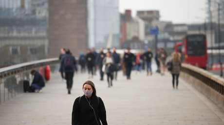 Advierten que el Reino Unido debería estar "terriblemente preocupado" por la variante india "mutante doble" del coronavirus