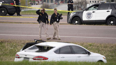 VIDEO: Un hombre es abatido tras intentar robar un auto a punta de pistola 'a lo GTA' mientras era perseguido por la Policía