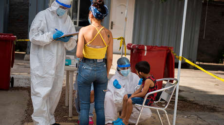 Contagios, muertes y vacunación: los tres gráficos que muestran el impacto de la nueva ola de coronavirus en cada país de América Latina