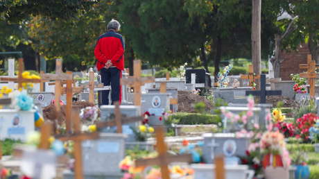 Argentina supera las 60.000 muertes por covid-19 y las autoridades advierten que se trata del "peor momento de la pandemia"