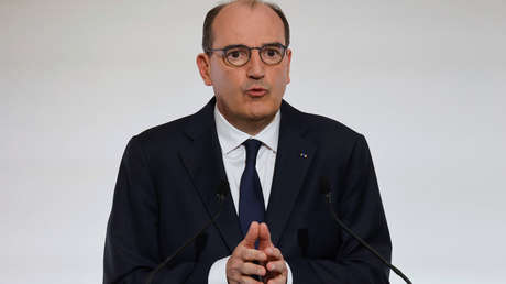 El primer ministro de Francia califica de acto terrorista el ataque mortal contra una policía en la comisaría de Rambouillet