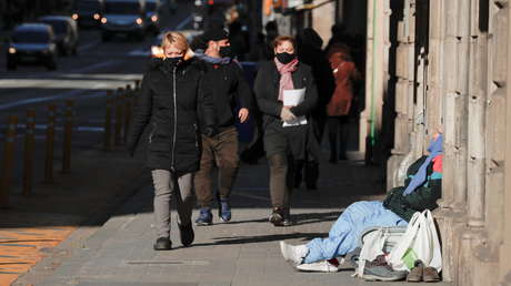 Cae el paro en España en 65.000 personas, aunque se sigue destruyendo empleo