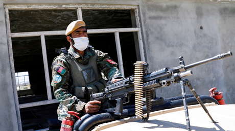 Explosión de un coche bomba deja al menos 30 muertos y 60 heridos en Afganistán