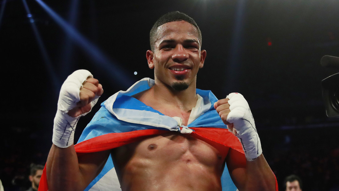 Boxeador puertorriqueño se entrega a la Policía tras el asesinato de su amante embarazada