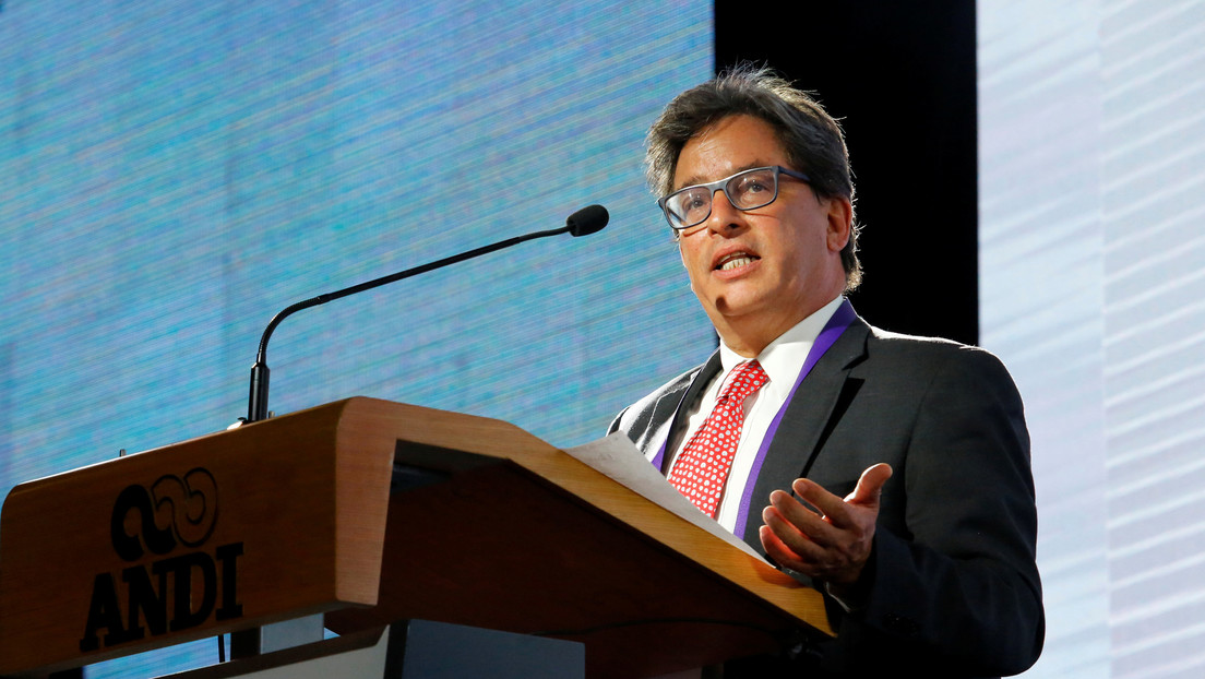 El ministro de Hacienda de Colombia renuncia tras fuertes protestas por polémica reforma tributaria