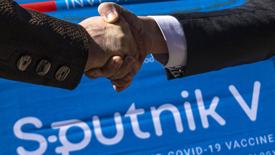 Putin: "Rusia apoyaría la idea de liberar las patentes de vacunas contra el covid-19"