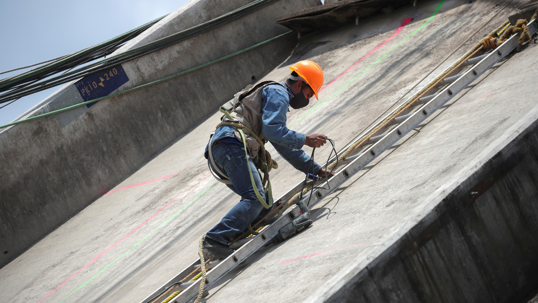 Casi dos tercios de los trabajadores mexicanos tienen ingresos inferiores a dos salarios mínimos