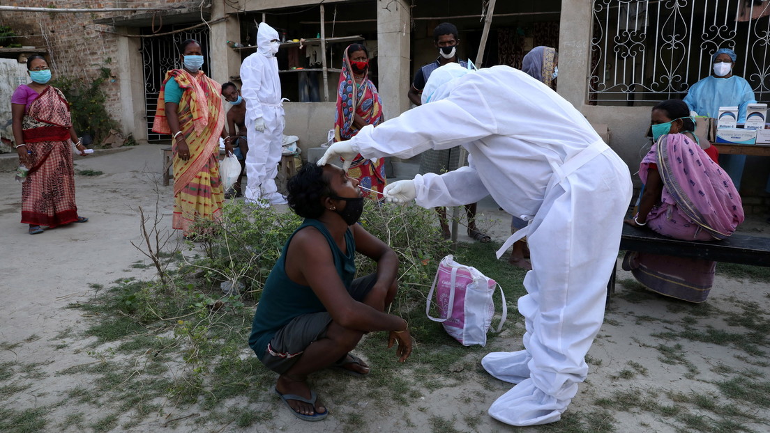 Síntomas, tratamiento, mortalidad: Qué se sabe del peligroso 'hongo negro' poscovid que azota a la India