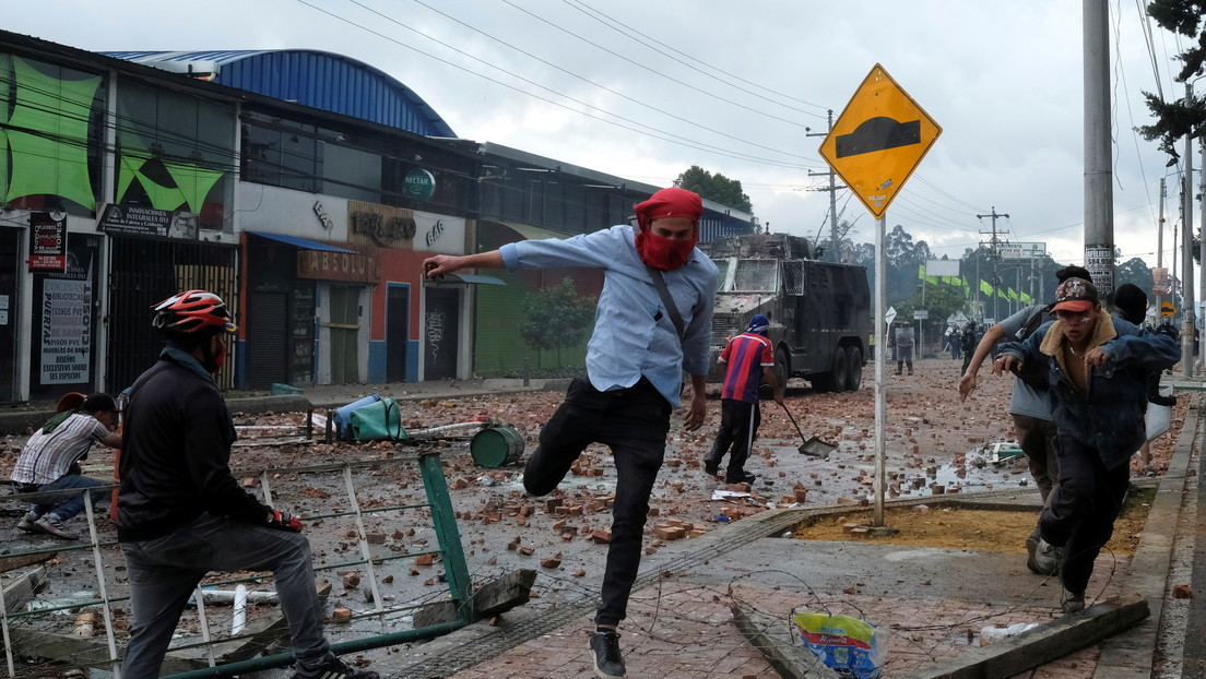 Bloqueos, represión policial y disturbios: ¿qué pasa en el municipio colombiano de Facatativá?
