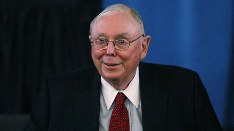 La mano derecha de Warren Buffett tacha el bitcóin de "repugnante" y malo para la civilización