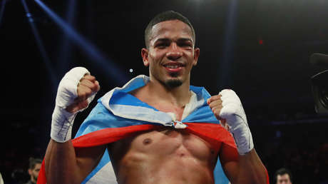 Boxeador puertorriqueño se entrega a la Policía tras el asesinato de su amante embarazada