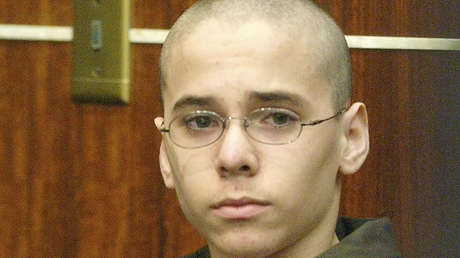 Un joven que fantaseaba con ser un asesino en serie y mató a un compañero de clase muere en una prisión de EE.UU. por posible sobredosis de drogas