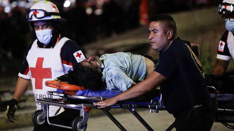Imágenes desde el lugar del desplome de un puente del metro de Ciudad de México