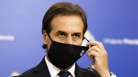 Condenan a joven en Uruguay que instaba a atentar contra el presidente Luis Lacalle Pou a través de Facebook