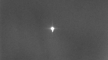 FOTO: Captan el movimiento "excepcionalmente rápido" del cohete chino que amenaza con caer fuera de control sobre la Tierra en los próximos días