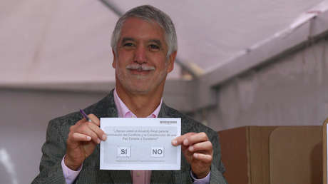 El exalcalde de Bogotá dice que los indígenas "olvidan" que tienen beneficios gracias a los impuestos pagados en las ciudades y las redes estallan