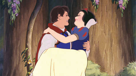 Cuestionan el final de Blancanieves porque el príncipe la besa 'sin su consentimiento'