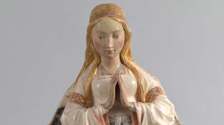 El Museo del Prado descubre un error de 500 años en una de sus famosas esculturas 'medievales'