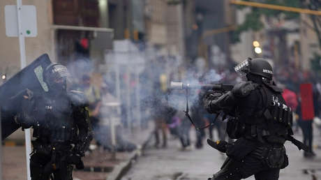 Organismos de derechos humanos denuncian a Iván Duque ante La Haya por delitos de lesa humanidad