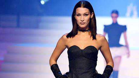 Israel acusa a la supermodelo Bella Hadid de querer "arrojar a los judíos al mar" tras participar en una marcha y reclamar la libertad para Palestina