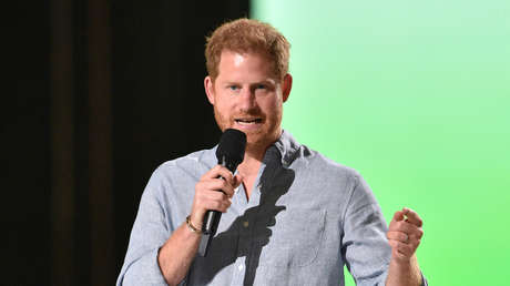 El príncipe Enrique tacha de "locura" la Primera Enmienda de la Constitución de EE.UU., y recibe una ola de críticas