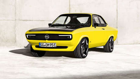 Opel convierte su legendario Manta de 1970 en un deportivo eléctrico con caja de cambios híbrida