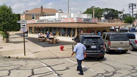 "Que les jodan a ustedes y a este lugar": Insulta a empleados mexicanos de una cafetería en Chicago con frases racistas al pedírsele usar mascarilla