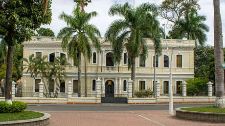 Una violenta jornada en la ciudad colombiana de Tuluá deja un joven fallecido y el Palacio de Justicia incendiado