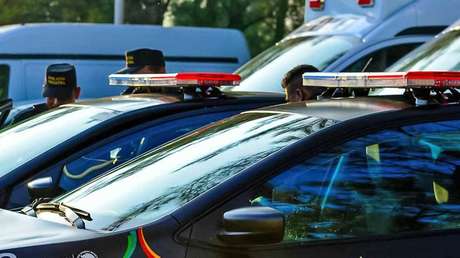 "Pancho, ya cálmate": Un hombre desarma a dos policías mexicanos y les propina una paliza (VIDEO)