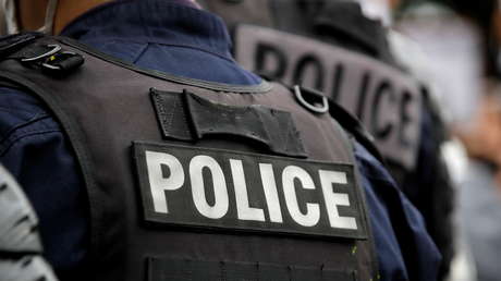 Ataque con cuchillo deja a una policía herida de gravedad en Francia